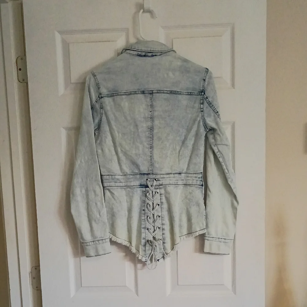VENUS Light Blue Acid Wash Denim Zip Jacket - Picture 4 of 4